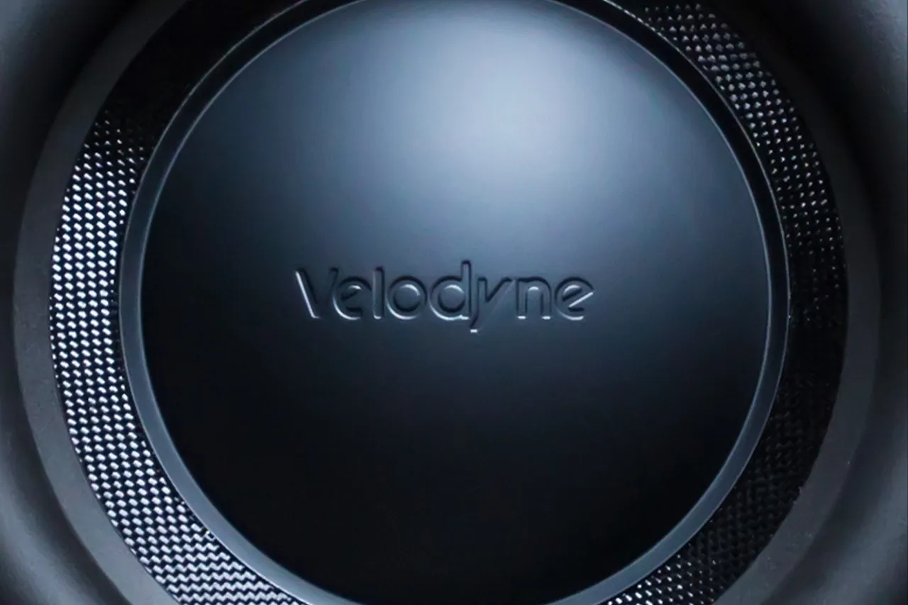 Velodyne Acoustics Digital Drive close up