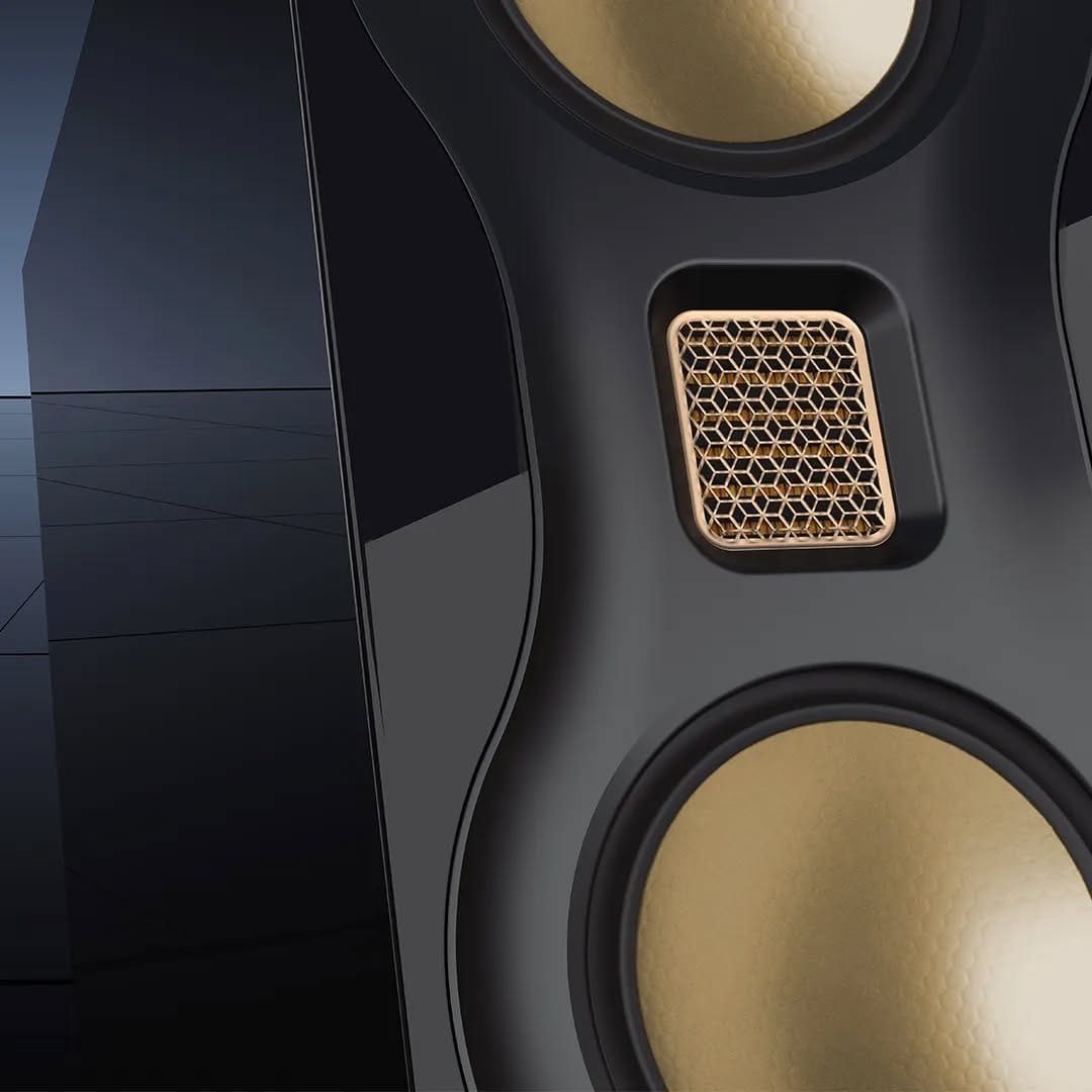 Monitor Audio Studio 89 close up image