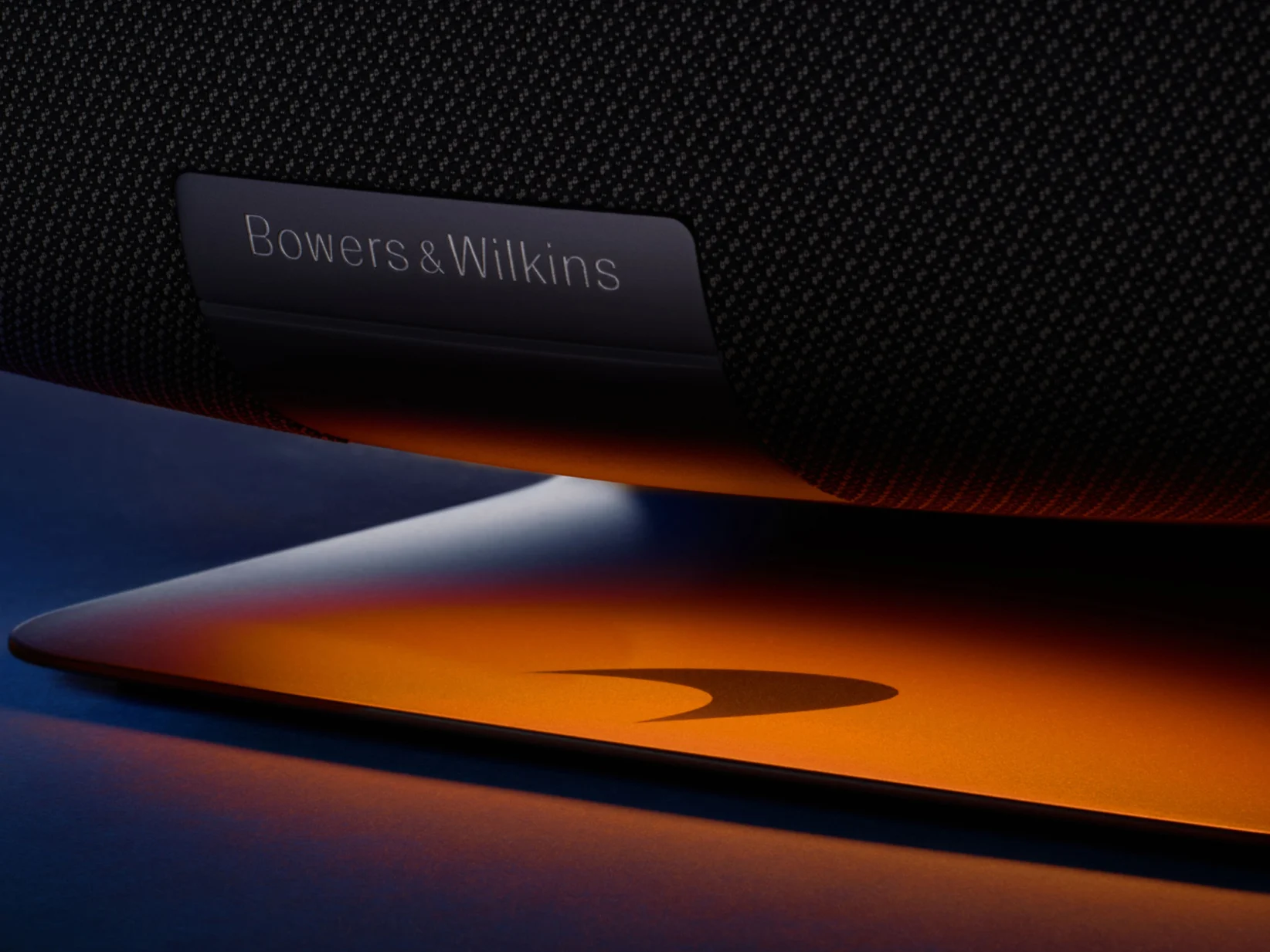 Bowers & Wilkins Zeppelin McLaren Inspired